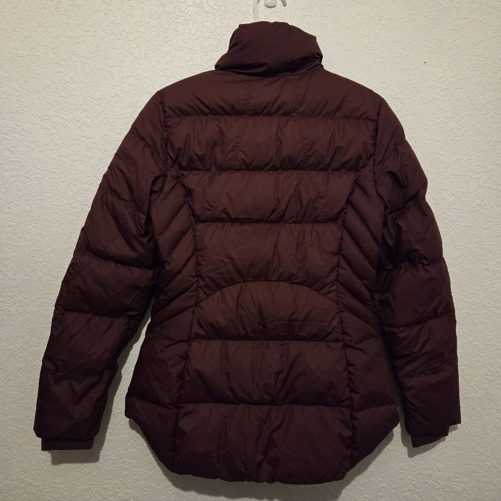 Women's Athleta Downtown/Puffer Jacket Full Zip in Maroon/Burgundy Size:Small - Picture 5 of 11